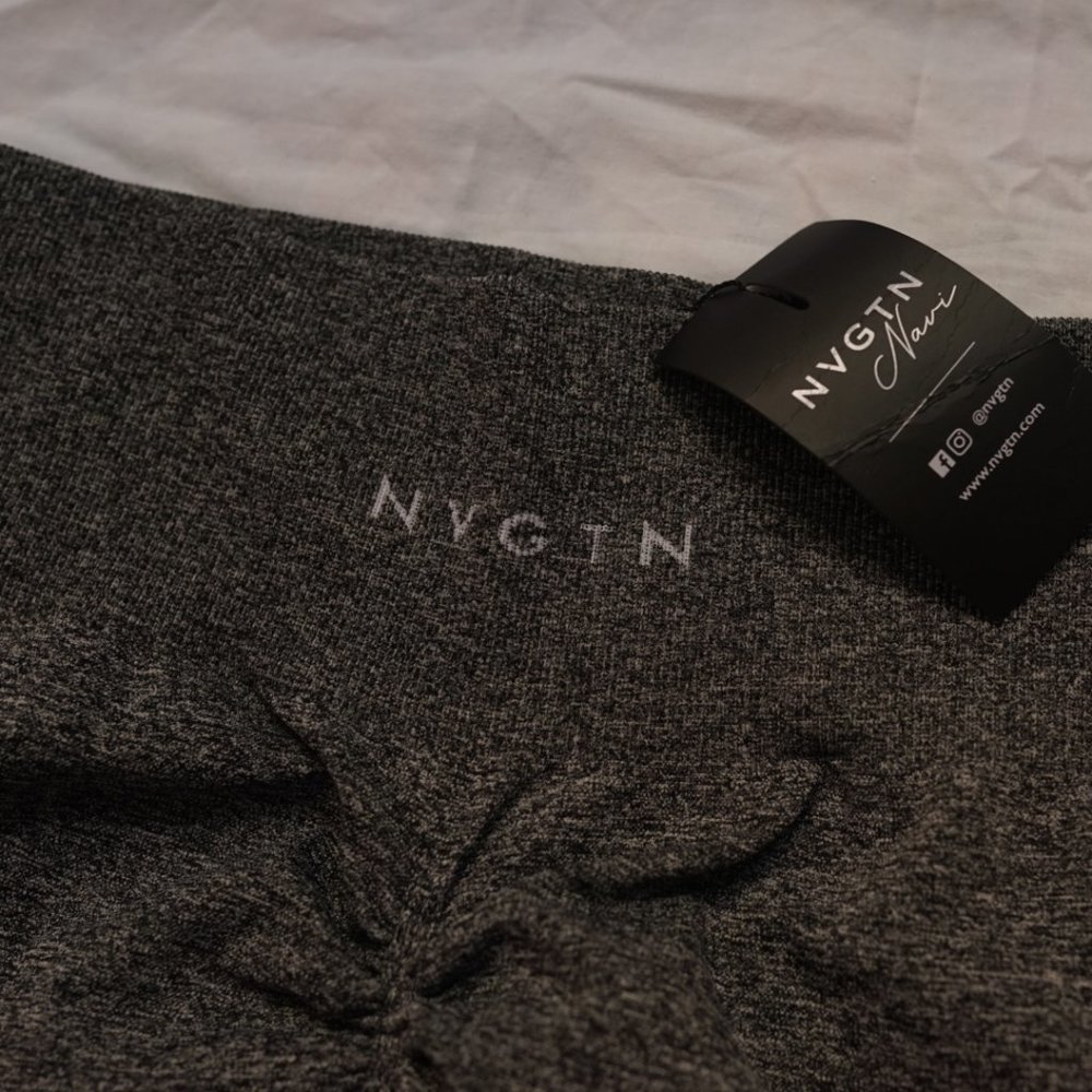 NVGTN Grey Scrunch Seamless Leggings - Med